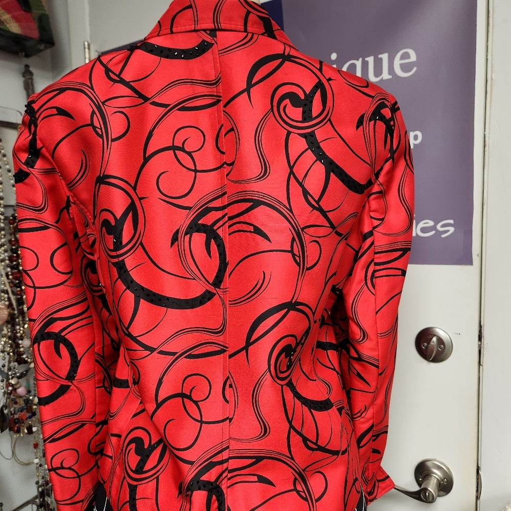 Blazer - Picture 2 of 6